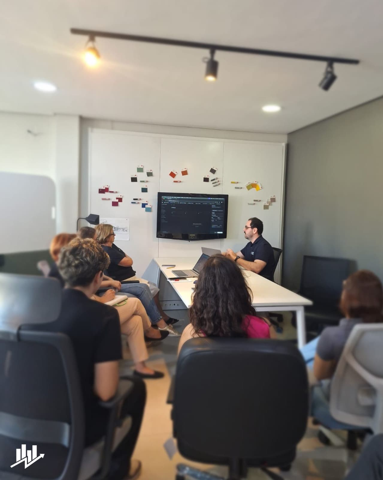 Apresentação dos resultados do Office TRACKer