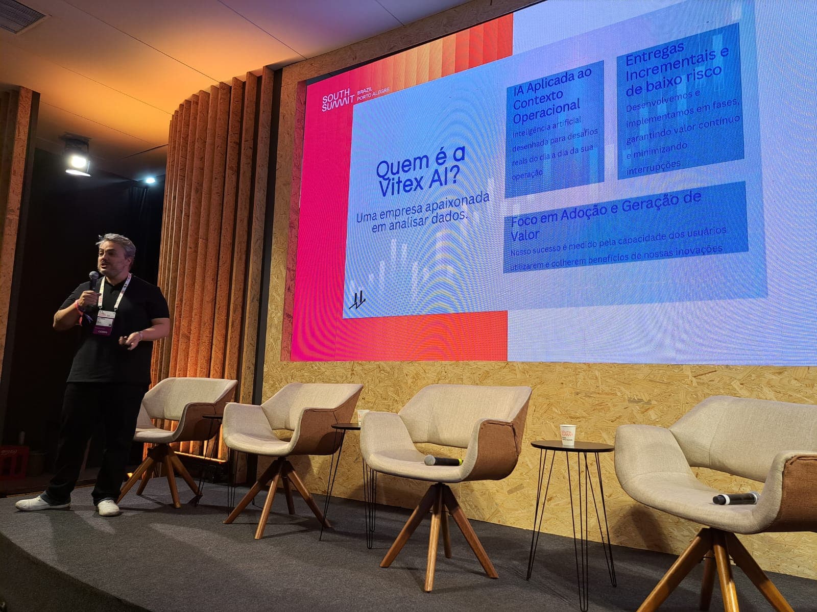 Ricardo José Stein apresentando a plataforma Vivia no South Summit Brazil